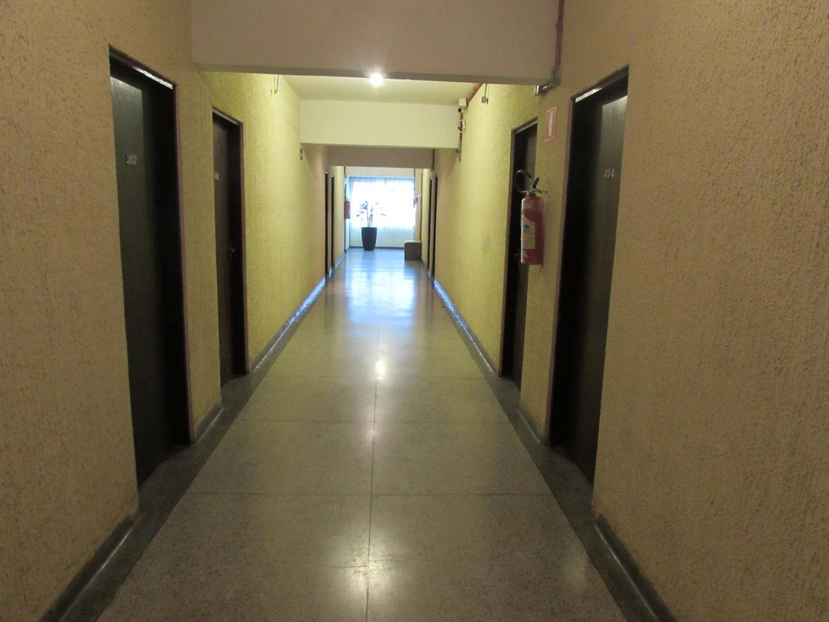 Metropole Palace Hotel スザノ エクステリア 写真